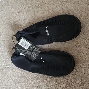 DBX swim shoes. Size 8